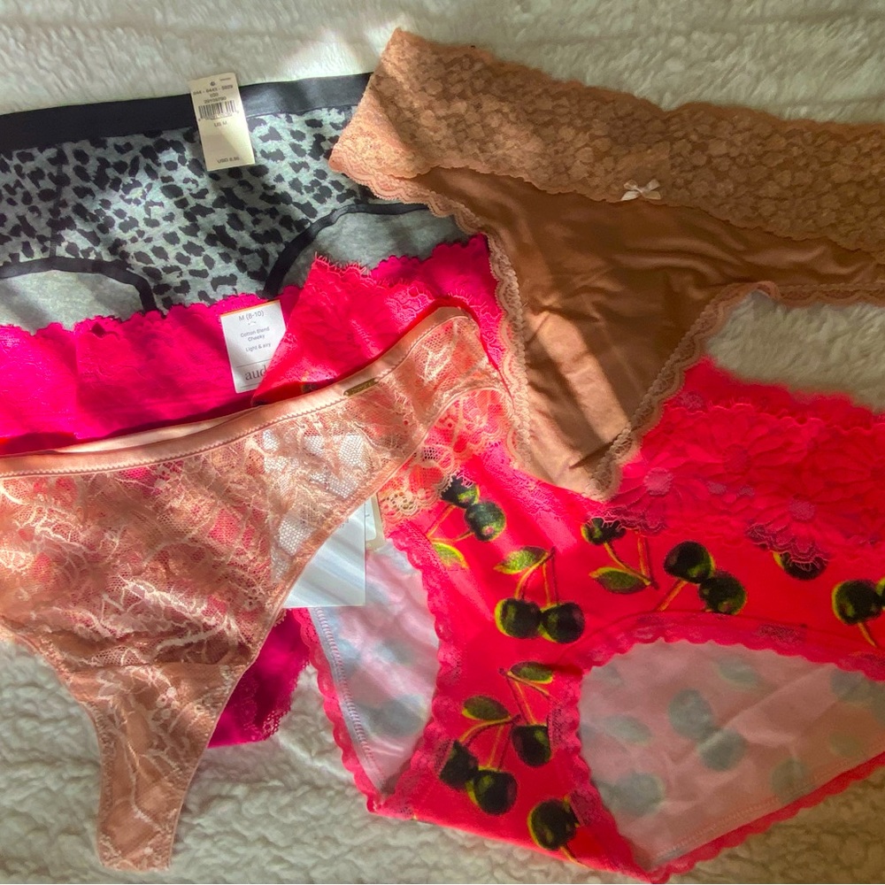 NWT Lot of 6 women’s undies, various brands (Aerie, Auden)